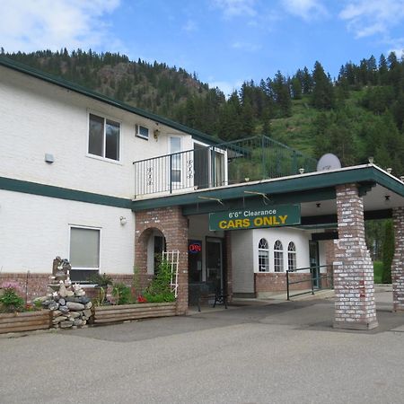 Chase Country Inn Экстерьер фото