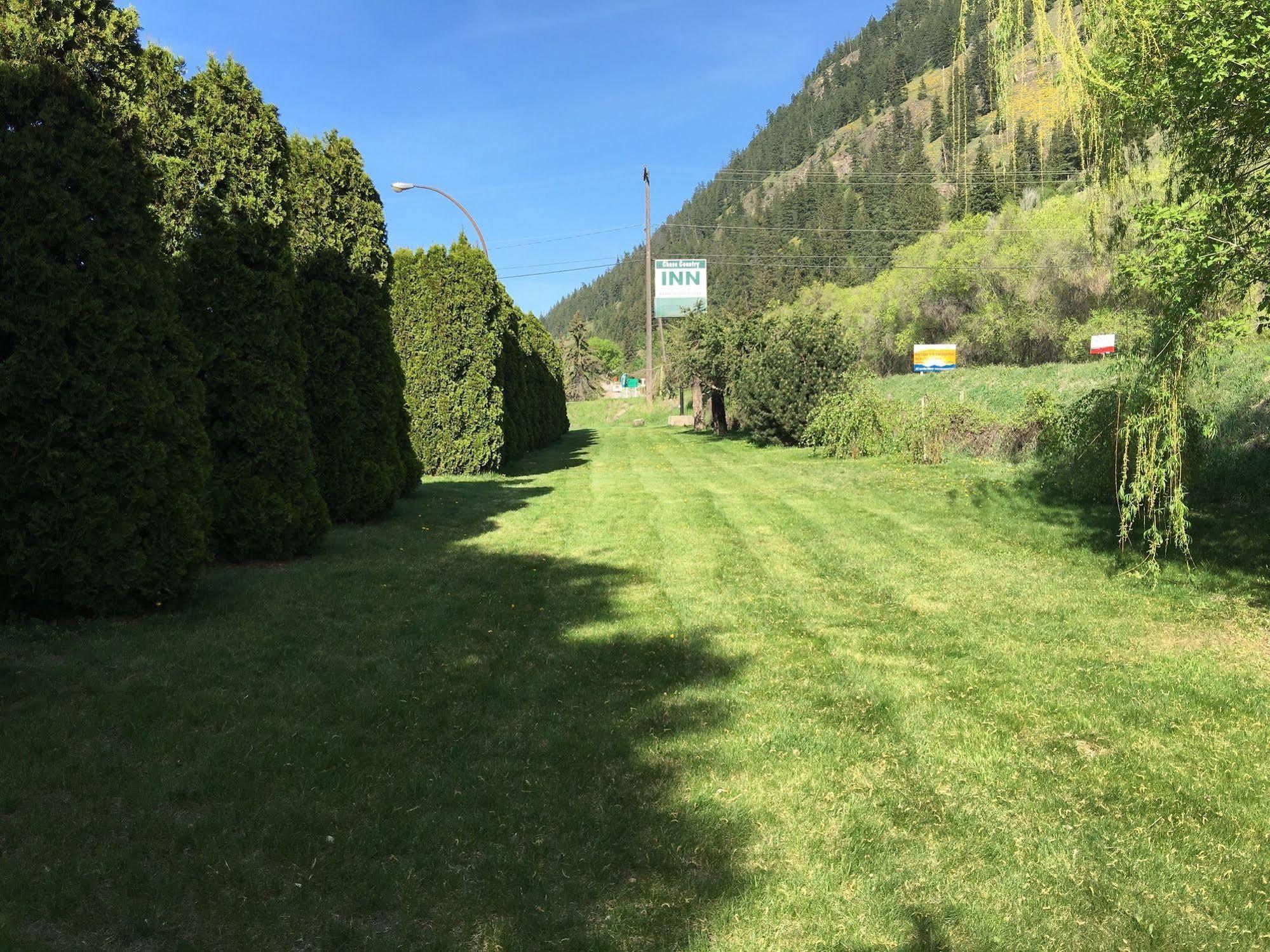 Chase Country Inn Экстерьер фото